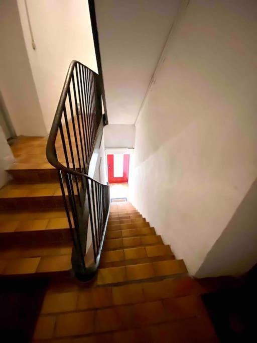 Duplex Arago Au Coeur De Sete, Comme Une Petite Maison Exterior foto